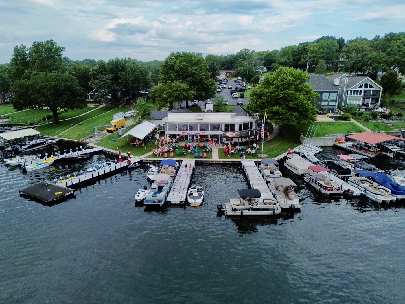Aerial view of Missouri Yacht Club and marina